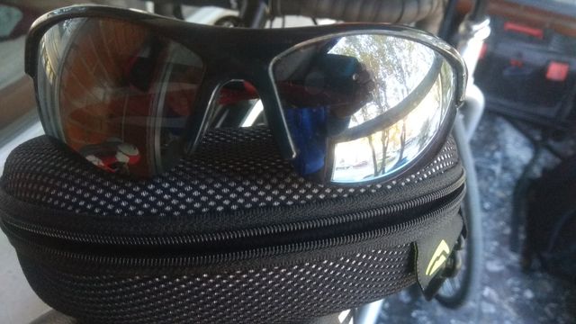 Gafas y guantes