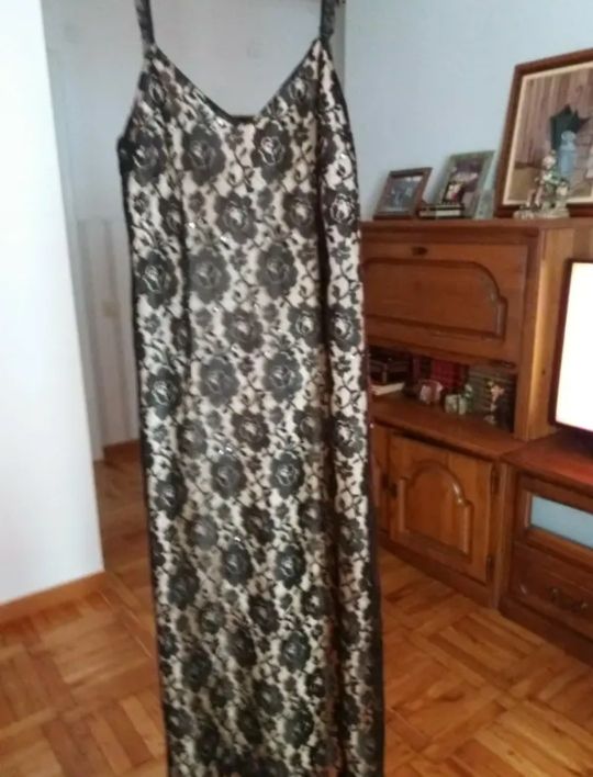 Vestido encaje y lentejuela