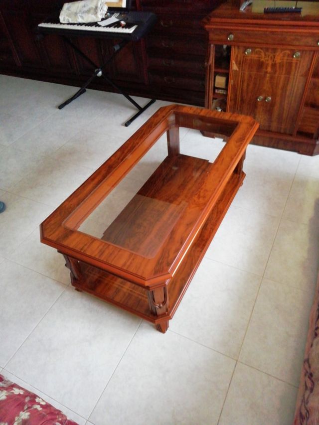Mesita comedor de segunda mano por 120 € en Lleida en WALLAPOP Mesita comedor de segunda mano por 120 € en Lleida en WALLAPOP