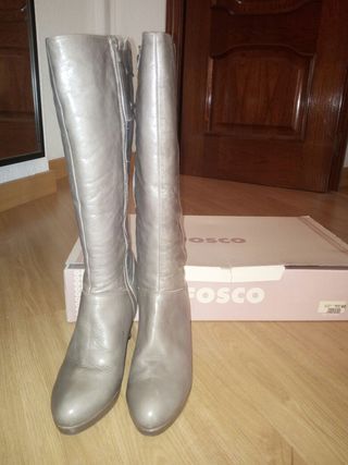 Botas de piel Fosco nº 40 de segunda mano por 50 EUR en Móstoles en WALLAPOP