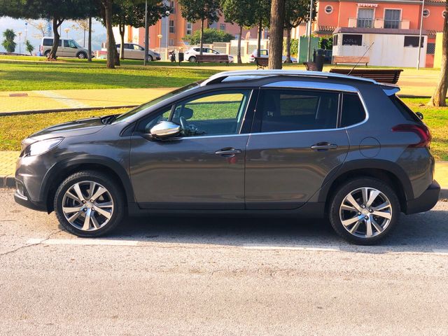 Peugeot 2008 Allure  Allure Blue Hdi 2018