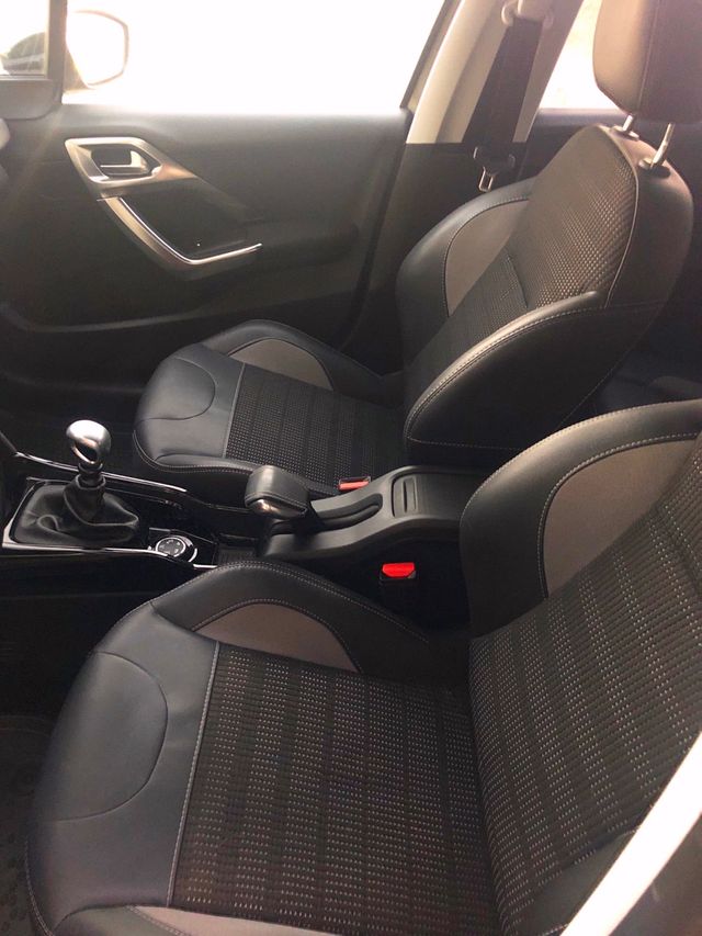 Peugeot 2008 Allure  Allure Blue Hdi 2018