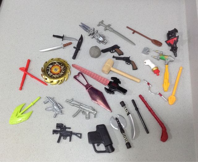 Restos figuras de accion