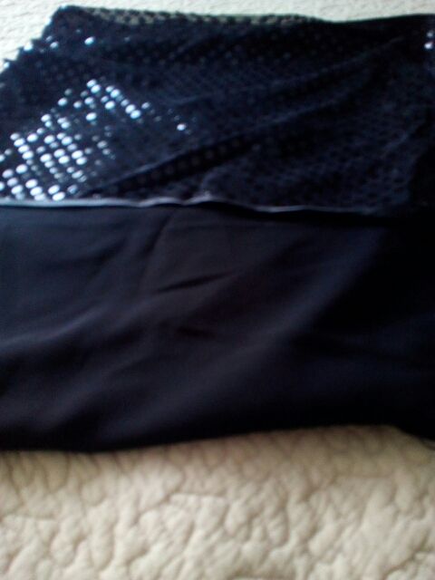 Chal negro de gasa con lentejuelas