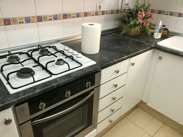 Muebles de cocina color blanco de segunda mano por 450 € en Gandía ... Muebles de cocina color blanco de segunda mano por 450 € en Gandía ...