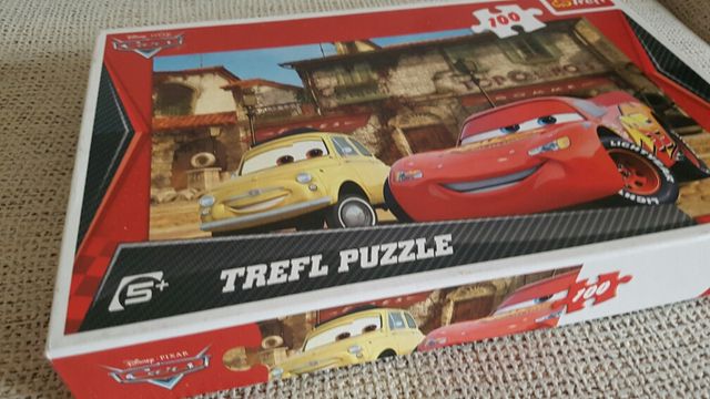 1 PUZZLE DE CARS DE 100 PIEZAS