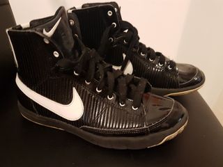 Deportivos Mano Bota Por 15 € Wallapop Nike Punta Prima En De Segunda 5jSc4ALRq3