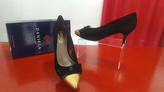 Zapatos mujer número 42 piel de segunda mano por 30 EUR en Roquetas de Mar  en WALLAPOP