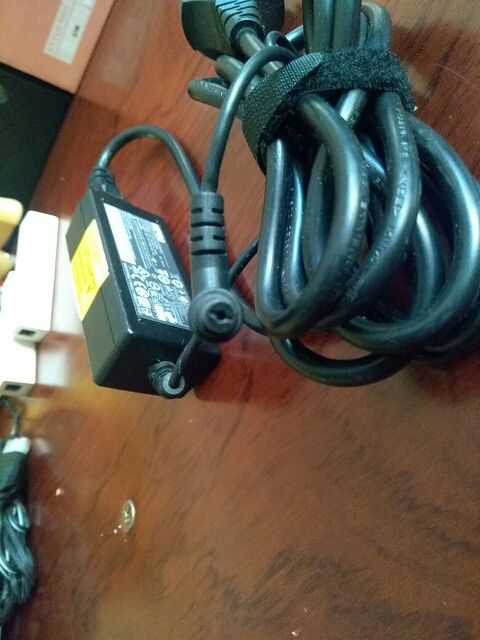 cargador-adaptor HP A 0301R3