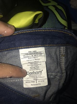 2 Tejanos carhartt second hand for £20 in Encamp in WALLAPOP