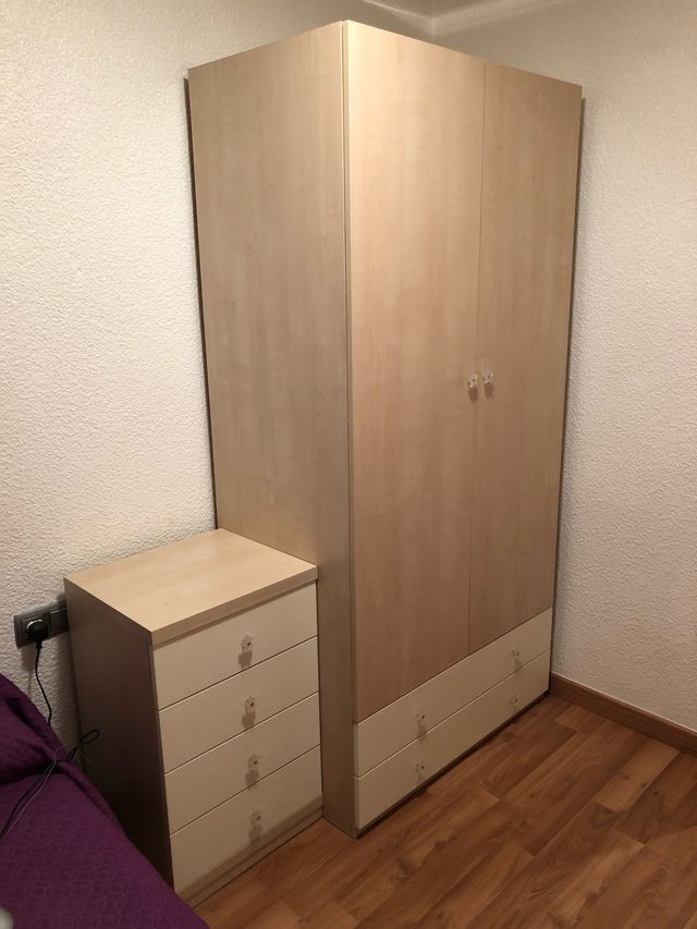 Conjunto dormitorio de segunda mano por 135 € en Valencia en WALLAPOP