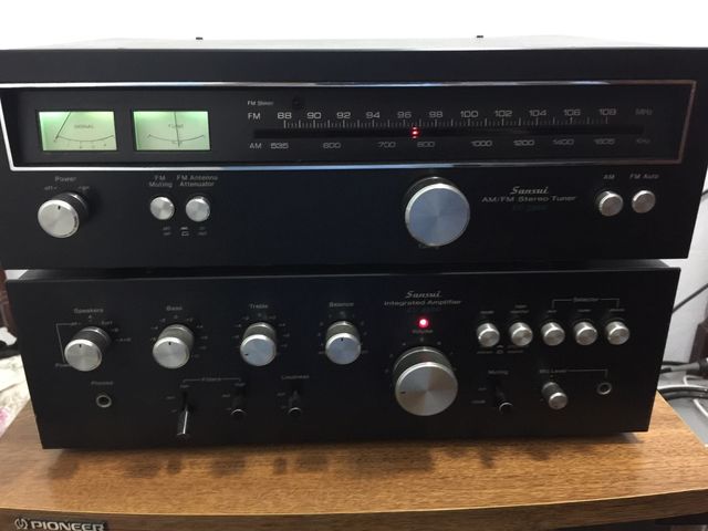 EXCELENTE Conjunto SANSUI joya mítica