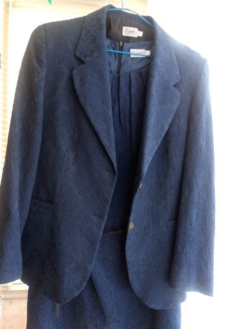 Elegante vestido y chaqueta 