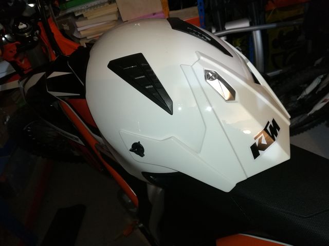 Casco Unik