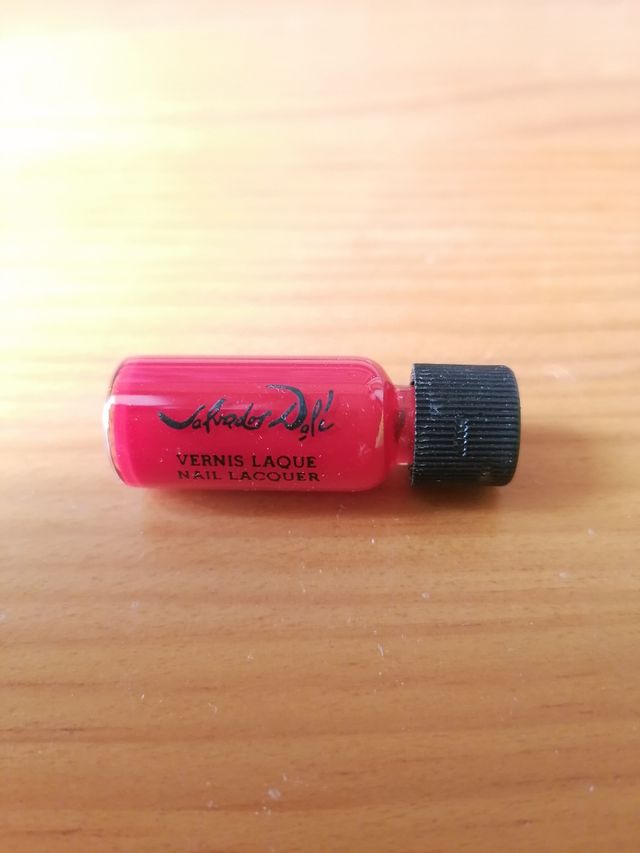 MINIATURAS VIALES/ESMALTE SALVADOR DALÍ