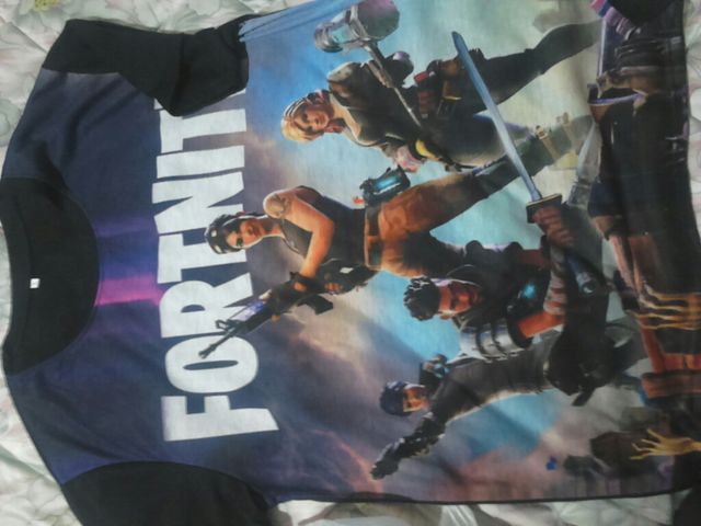 Camiseta fortnite talla L
