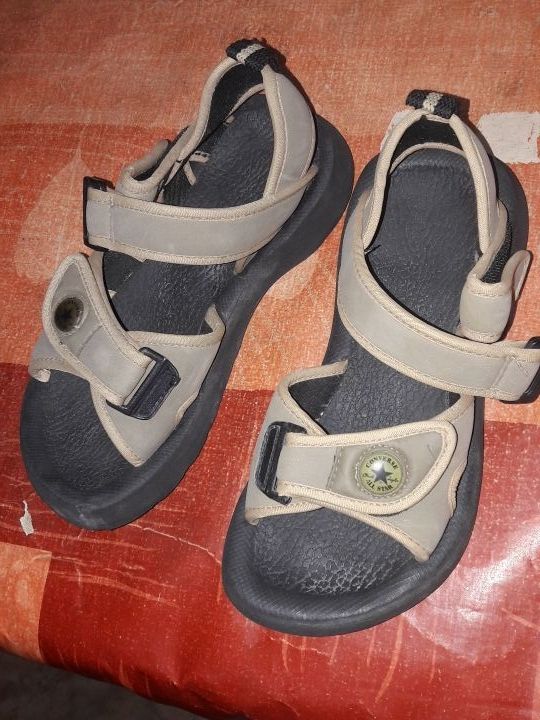 Anuncio dolor de muelas Abrumador Chancletas Converse All Star de segunda mano por 10 € en Barcelona en WALLAPOP Anuncio dolor de muelas Abrumador Chancletas Converse All Star de segunda mano por 10 € en Barcelona en WALLAPOP