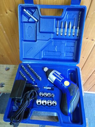Atornillador GoodYear Nueva de segunda mano por 13 EUR en Málaga en WALLAPOP