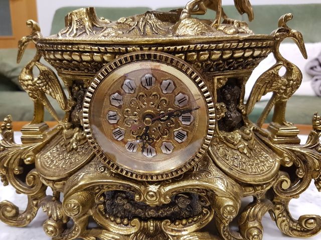 Orologio da tavolo in bronzo