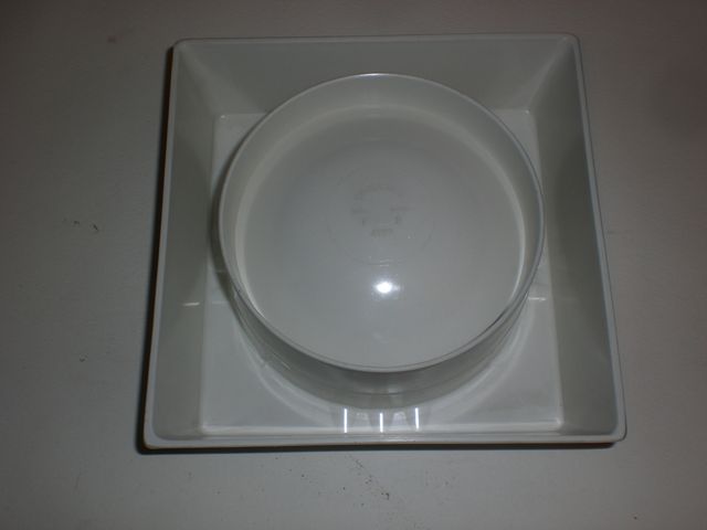 2CENICERO  PLASTICO DURO CAMEL y FRANCINA