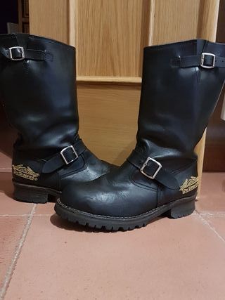 Botas unisex termans de segunda mano por 50 EUR en Tielmes en WALLAPOP