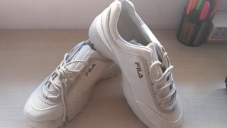 bambas fila grises