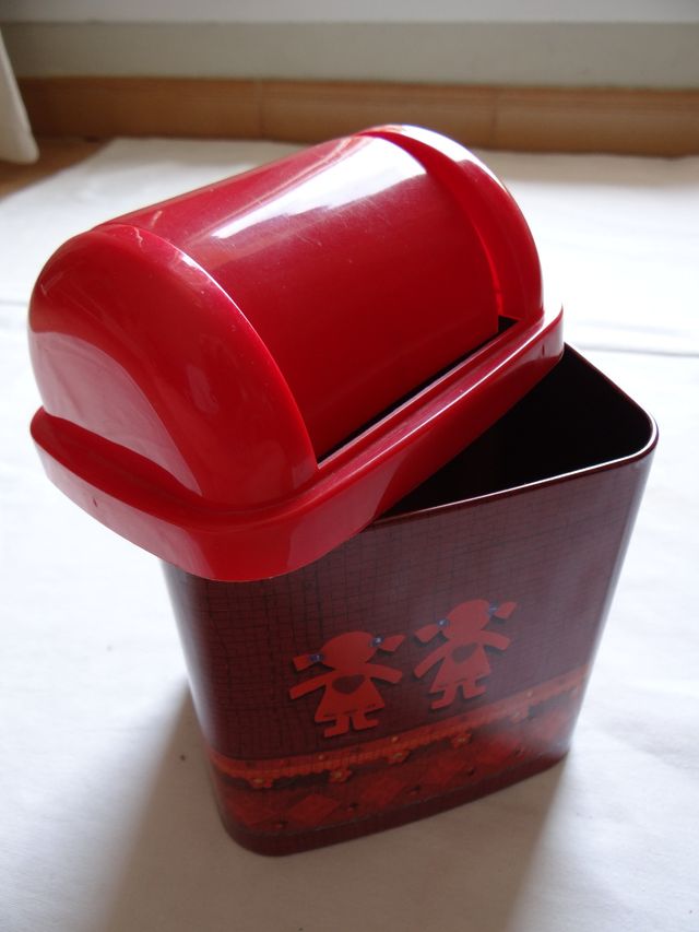 Mini contenedor de escritorio