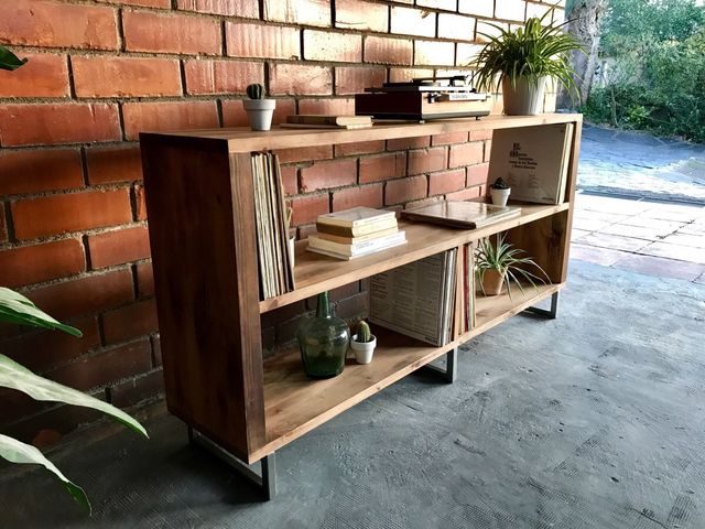 Mueble / consola CHU de segunda mano por 620 € en Barcelona en WALLAPOP