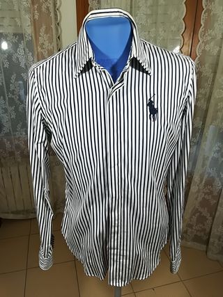 Camisa de mujer de Ralph Lauren. Talla 8 de segunda mano por 30 EUR en  Cardedeu en WALLAPOP