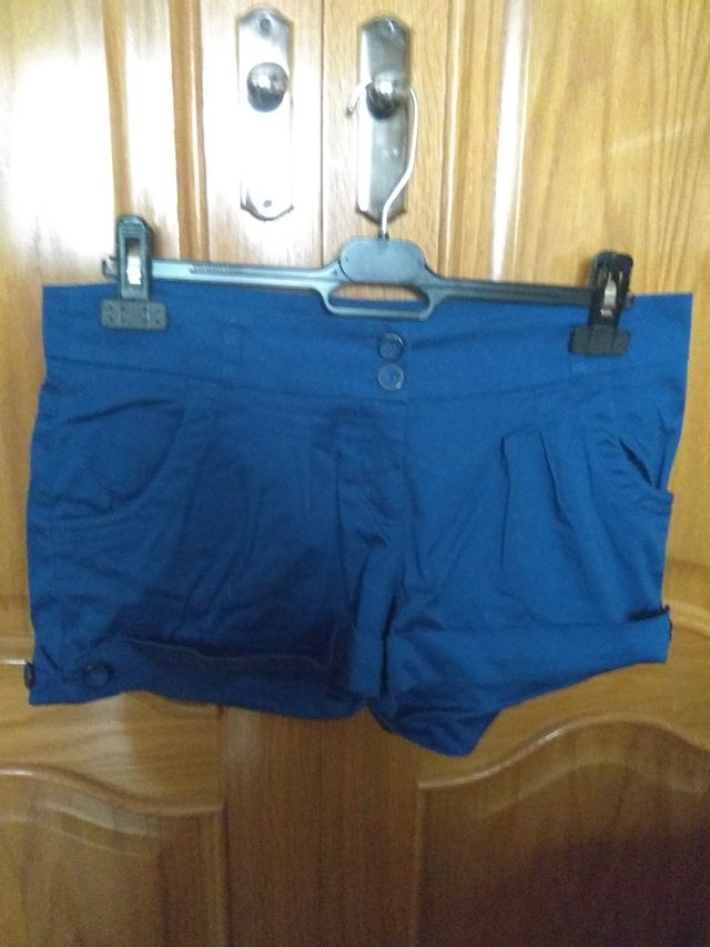 pantalon corto azul