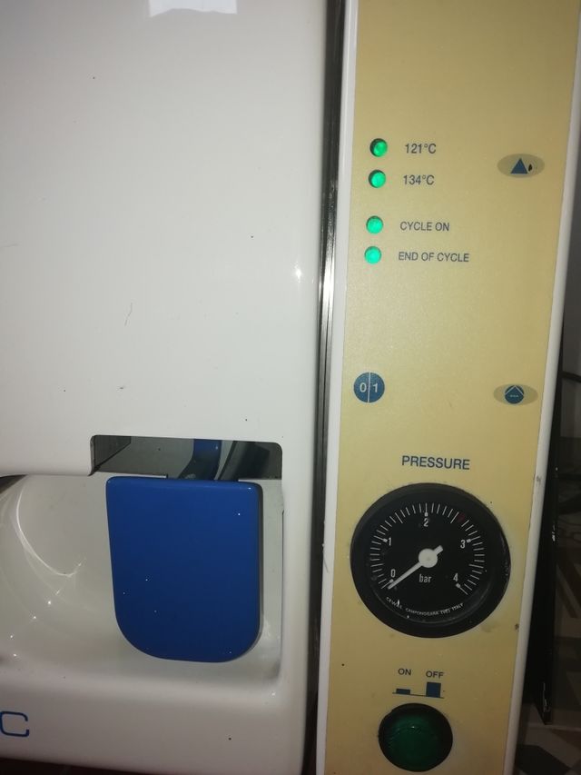 Autoclave hydra electronic de segunda mano por 500 EUR en Huelva en