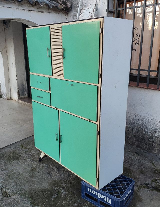Armario de cocina Vintage de segunda mano por 80 € en Salamanca en WALLAPOP