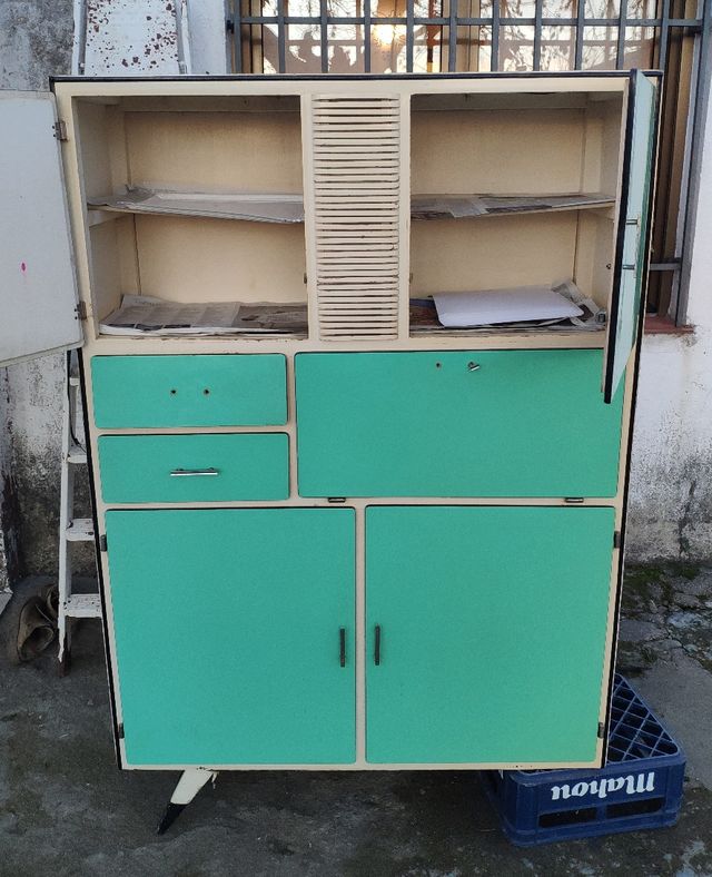 Armario de cocina Vintage de segunda mano por 80 € en Salamanca en WALLAPOP