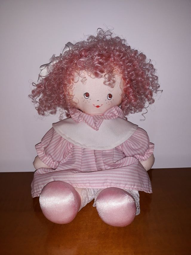 Muñeca de trapo rosa