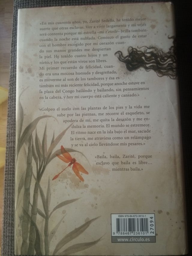 Libro: LA ISLA BAJO EL MAR.  Isabel Allende