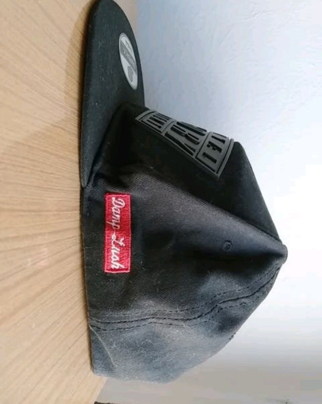 Gorra parental advisory explicit content