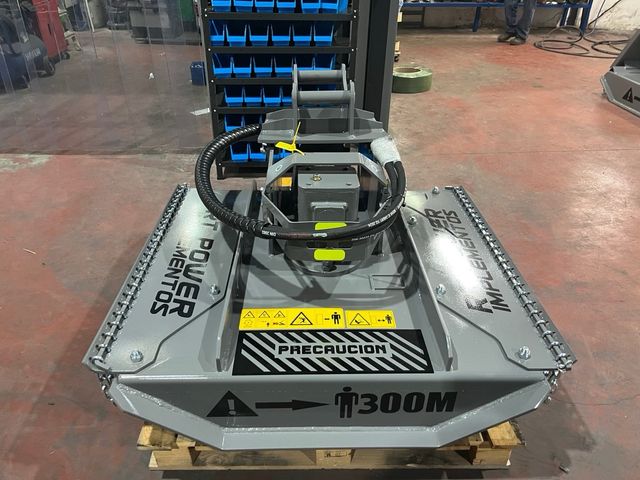 Desbrozadora hidráulica