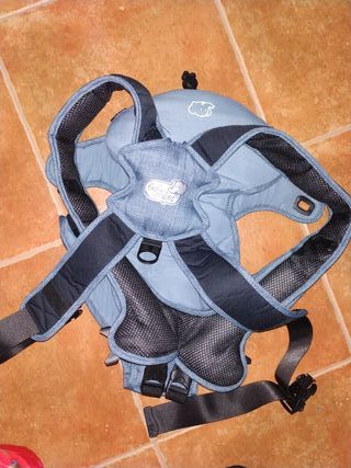 Mochila portabebes Bebé Confort de segunda mano por 7 EUR en Casas-Ibañez  en WALLAPOP