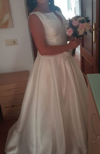 vestido de novia rosa clara de segunda mano en la provincia de