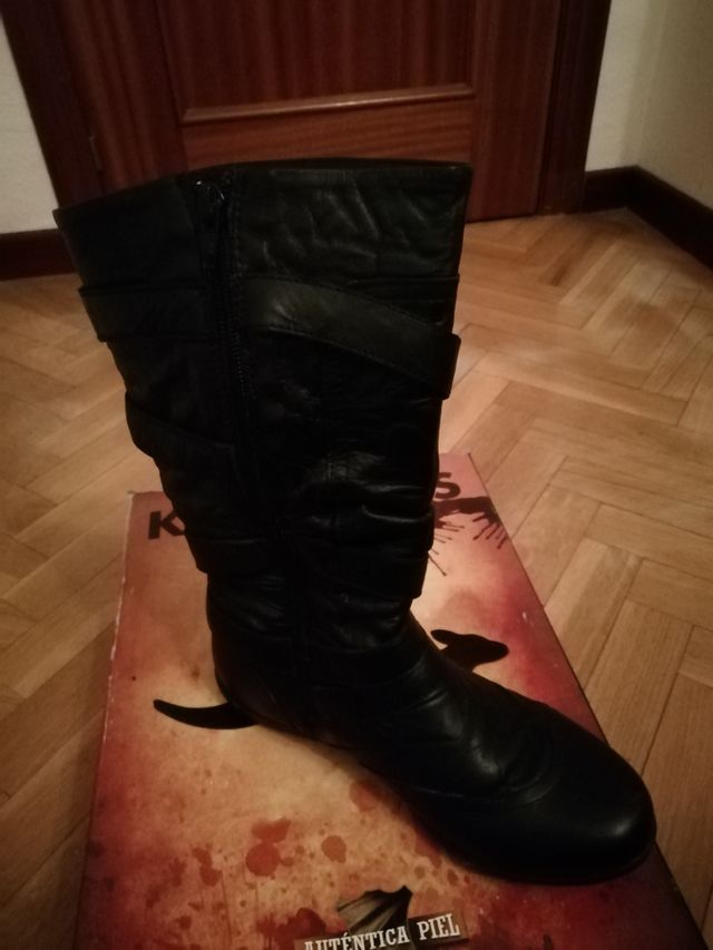 botas piel.