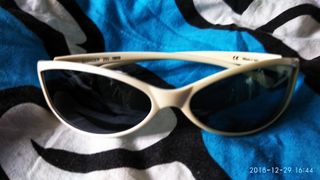 Gafas arnette blancas blanco cristal negro de segunda mano por 30 EUR en  Gijón en WALLAPOP