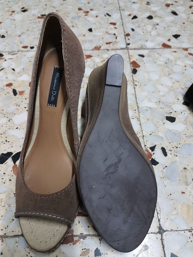 scarpe da donna nuove.