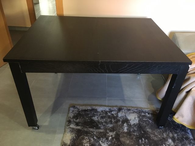 Mesa comedor wengue y ropa de mesa de segunda mano por 120 € en ... Mesa comedor wengue y ropa de mesa de segunda mano por 120 € en ...