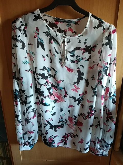 Blusa blanca estampada