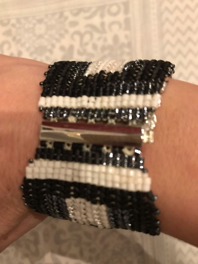 Pulsera de cuentas color Blanco y negro