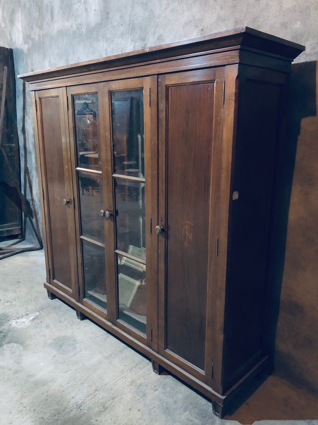 Armario de segunda mano por 299 € en Lleida en WALLAPOP