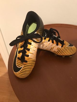 botas de futbol talla 30