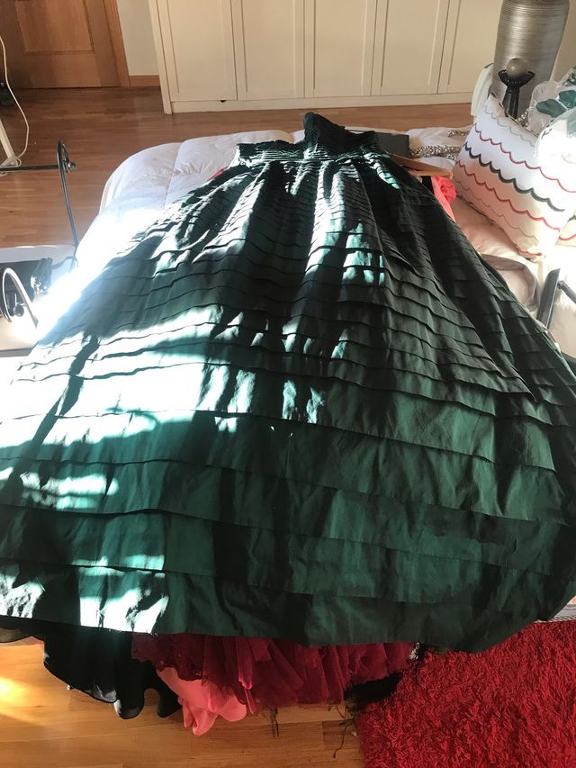 Vestido de fiesta verde de Adolfo Dominguez