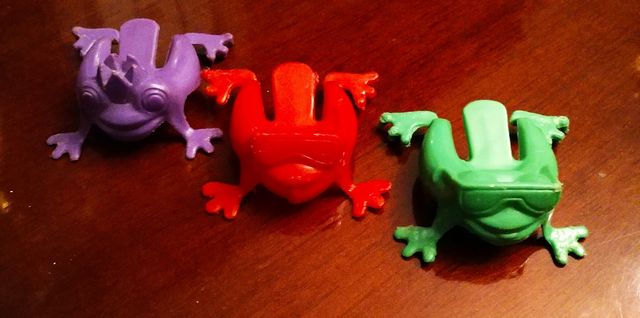 Ranas saltarinas de danone