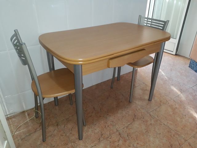 MESA DE COCINA de segunda mano por 90 € en Valencia en WALLAPOP MESA DE COCINA de segunda mano por 90 € en Valencia en WALLAPOP